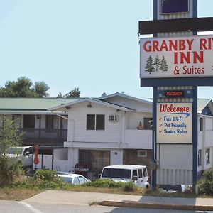Granby River Inn & Suites